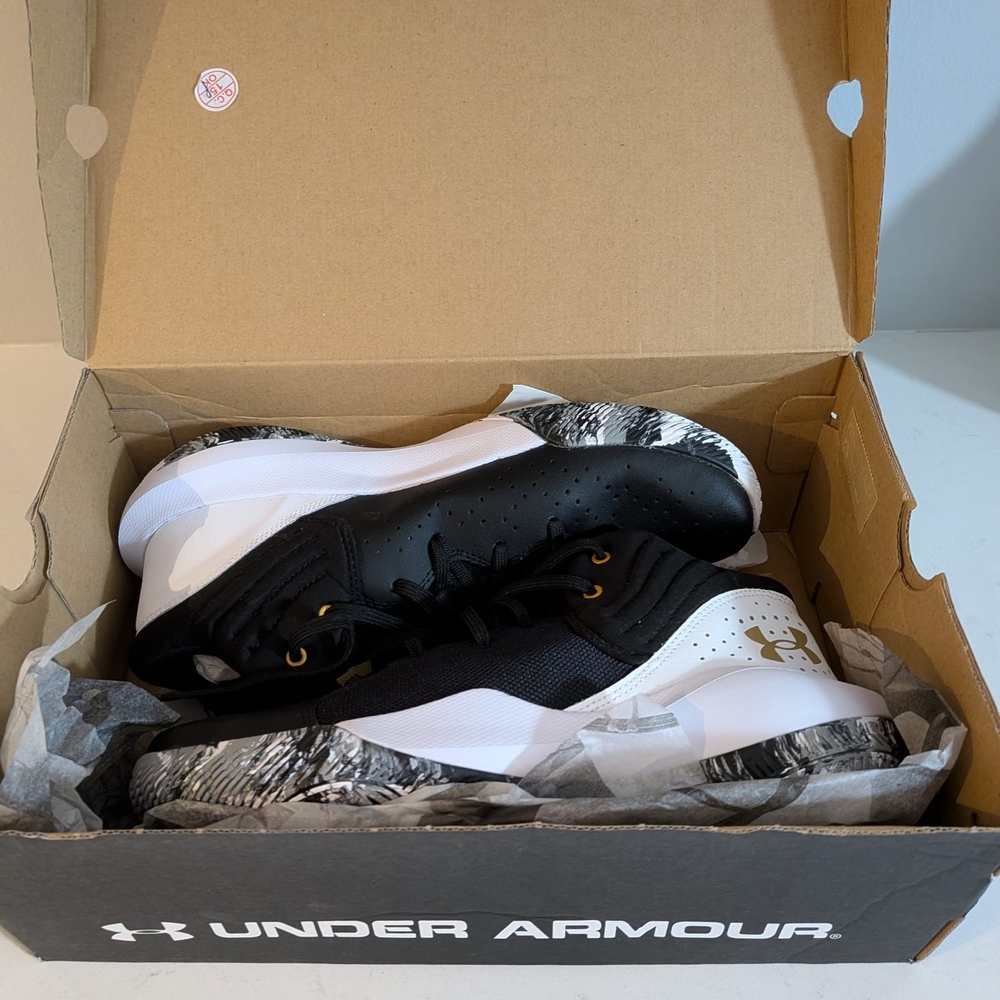 UA 21 Currys